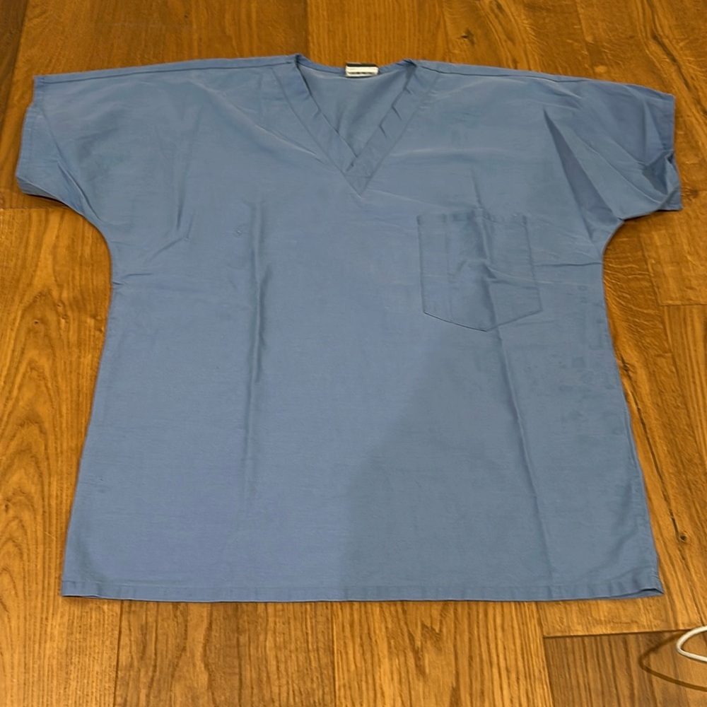 Scrubzone. Unisex. Ceil blue. Medium. Okay condition. Marks from laundry deterg